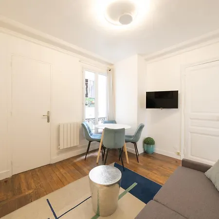 Mgic 4p Montmartre * パリ